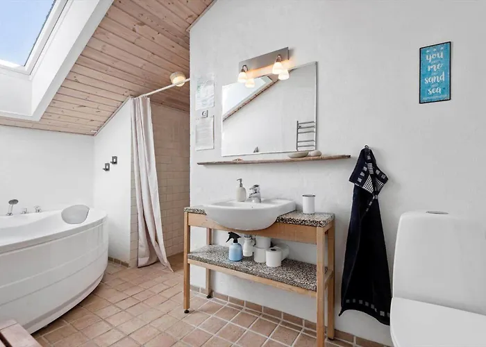 Bv306-blavand-digevej-6 Holiday home *